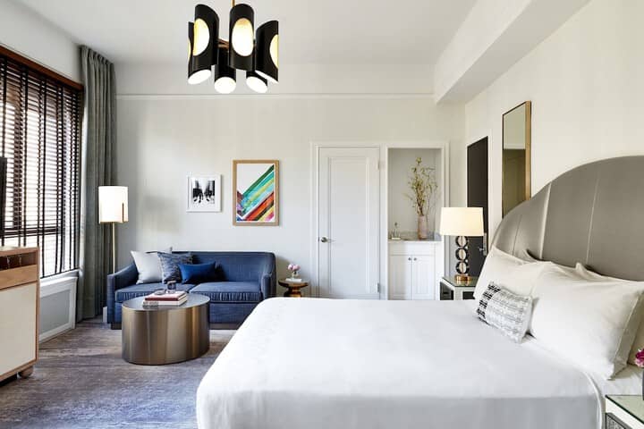 Room 20 of 38